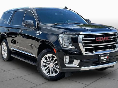 Used 2021 GMC Yukon SLT w/ Rear Media and Nav Package AWD/4WD image 3