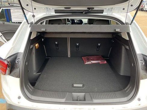 New 2026 Chevrolet Trax ACTIV w/ Driver Confidence Package image 9