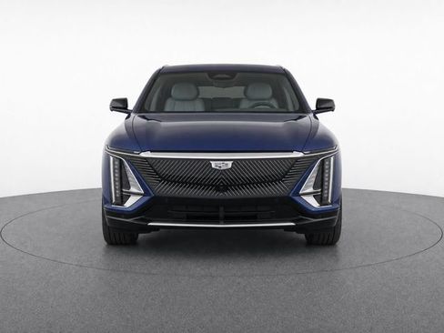 Used 2024 Cadillac Lyriq Luxury AWD/4WD image 5