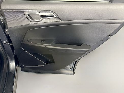 Used 2024 Kia Sportage LX image 27