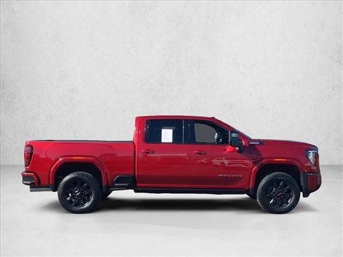 Used 2025 GMC Sierra 2500 AT4 w/ AT4 Premium Plus Package AWD/4WD image 4