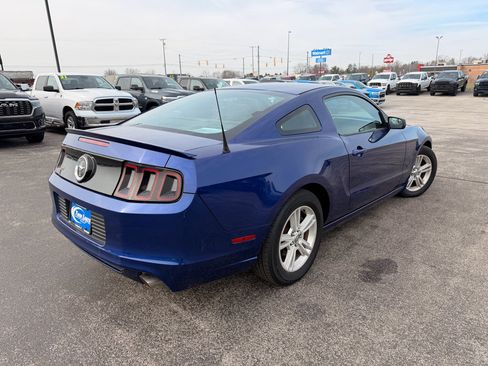 Used 2014 Ford Mustang Coupe image 3