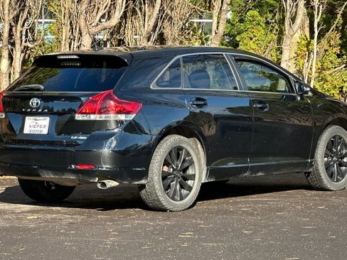 Used 2014 Toyota Venza LE image 4