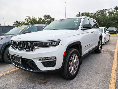 Used 2022 Jeep Grand Cherokee Limited w/ MOPAR Finishing Package RWD image 1