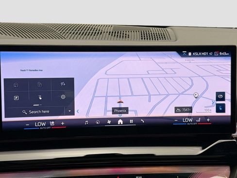 Used 2026 BMW i5 eDrive40 w/ Premium Package RWD image 14