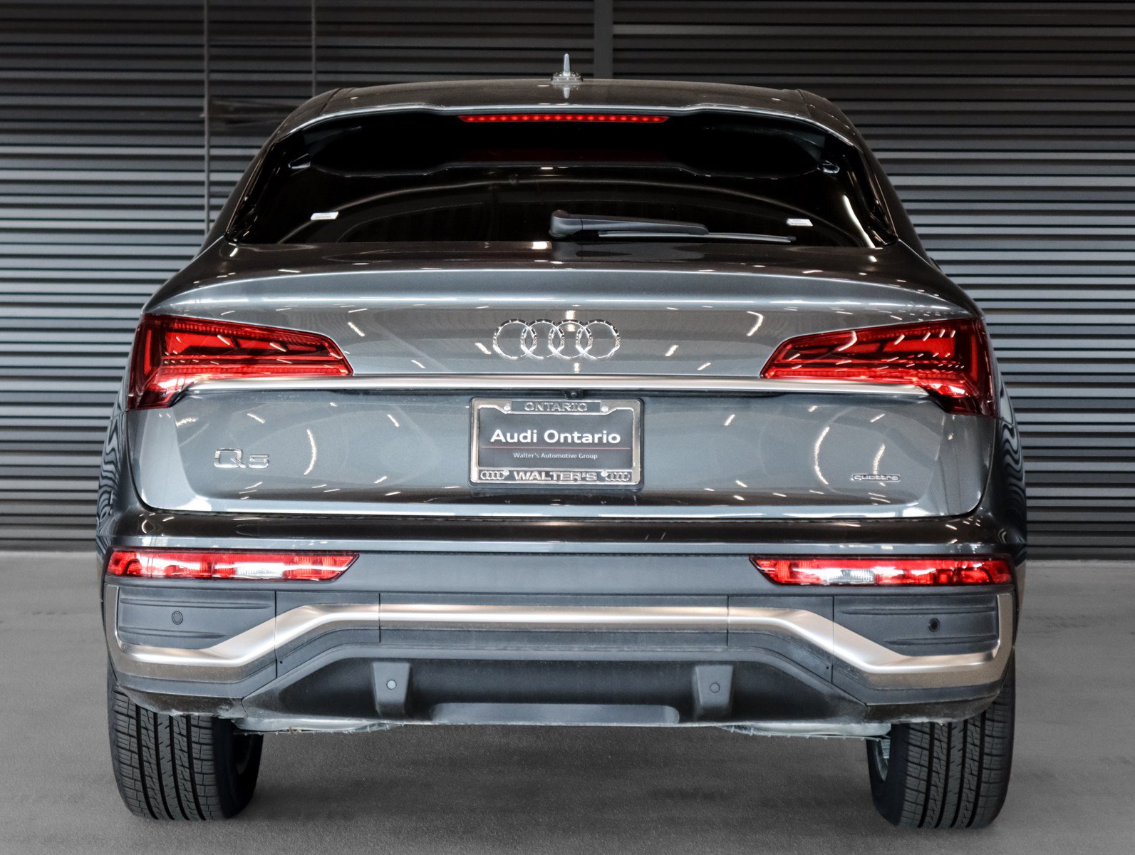 Used 2023 Audi Q5 2.0T Prestige w/ Prestige Package AWD/4WD image 14
