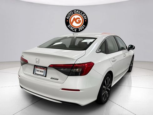 Used 2022 Honda Civic EX image 4