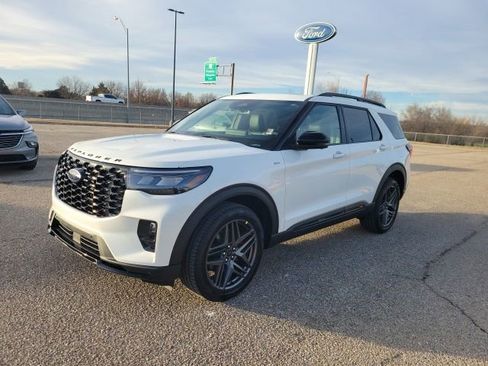 New 2026 Ford Explorer ST-Line w/ ST-Line Street Pack image 20