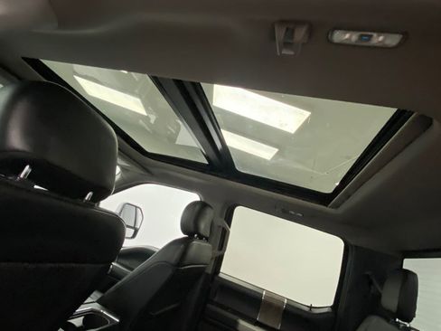 Used 2019 Ford F350 Lariat w/ Lariat Ultimate Package AWD/4WD image 37