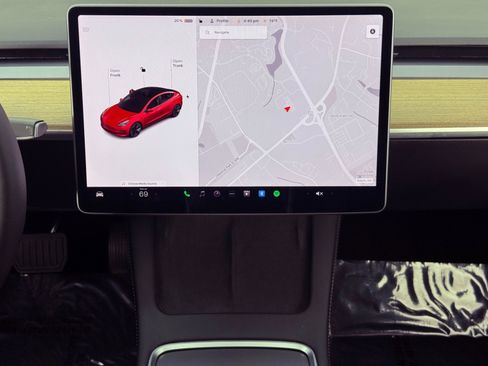 Used 2022 Tesla Model 3 Standard Range image 21