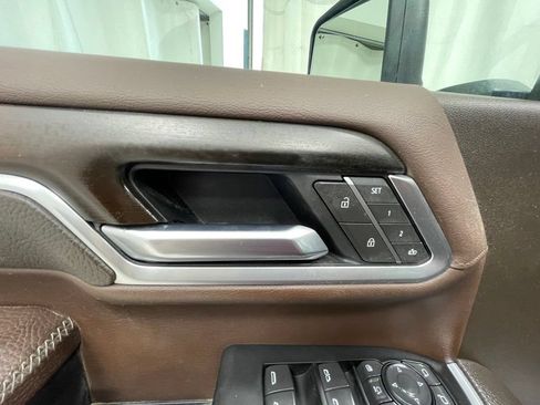 Used 2026 GMC Sierra 2500 Denali w/ Denali Reserve Package AWD/4WD image 17