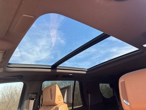 Used 2021 Cadillac Escalade Sport w/ Driver Assist Tech Package image 29