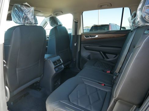New 2026 Volkswagen Atlas SE AWD/4WD image 5