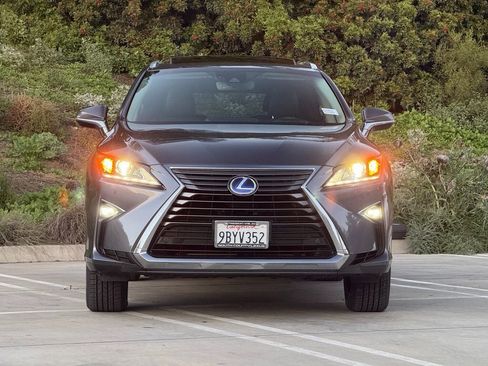 Used 2019 Lexus RX 450hL image 4