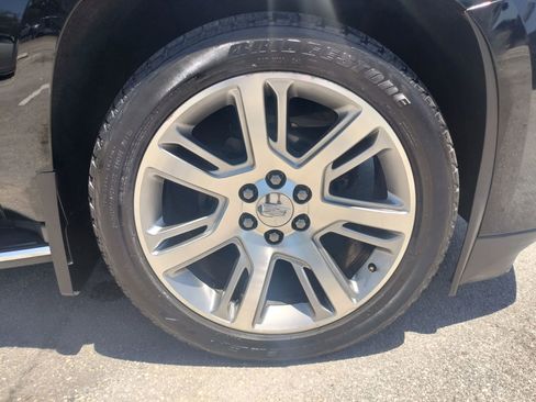 Used 2015 Cadillac Escalade Luxury AWD/4WD image 37