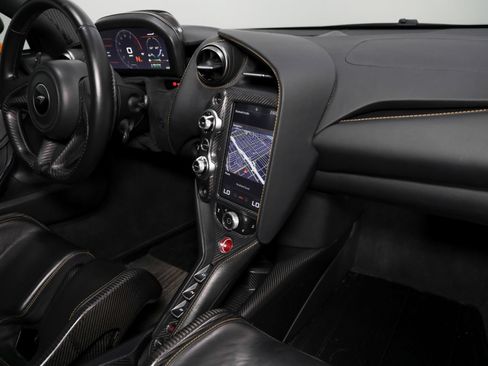 Used 2021 McLaren 765LT RWD image 37