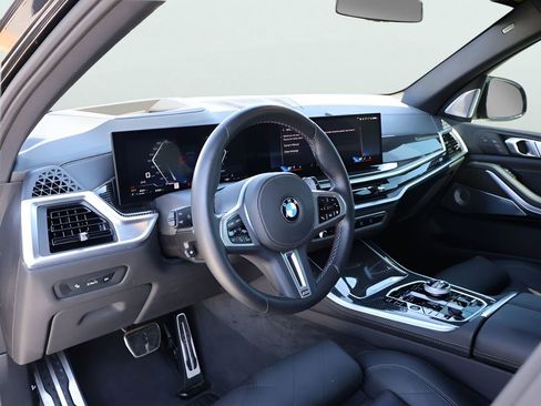 Used 2025 BMW X5 M60i AWD/4WD image 19