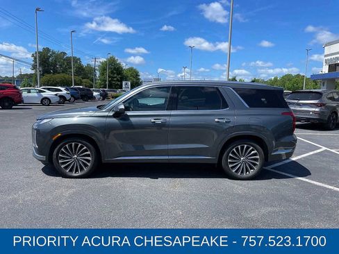 Used 2024 Hyundai Palisade Calligraphy AWD/4WD image 2
