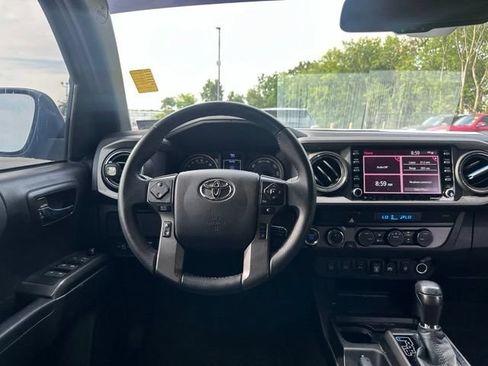 Used 2021 Toyota Tacoma TRD Sport w/ Technology Package AWD/4WD image 20