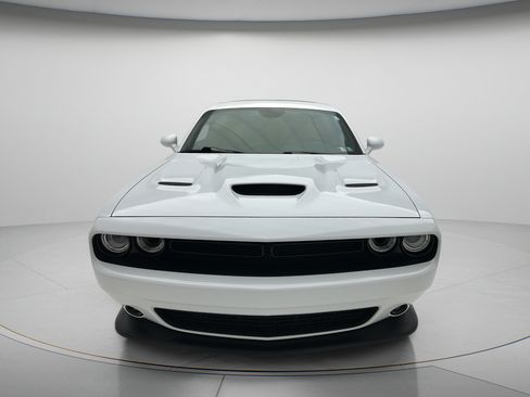 Used 2019 Dodge Challenger R/T Scat Pack w/ Dynamics Package RWD image 5