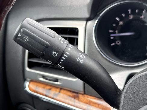 Used 2010 Lincoln MKZ FWD image 16