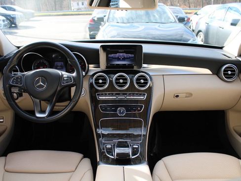 Used 2016 Mercedes-Benz C 300 4MATIC Sedan image 33