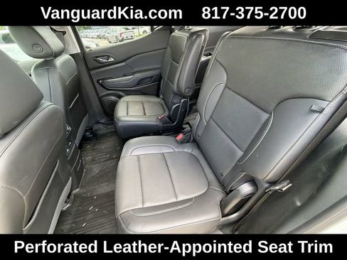Used 2023 GMC Acadia SLT w/ Elevation Edition FWD image 29