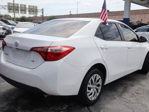 Used 2018 Toyota Corolla LE FWD image 5