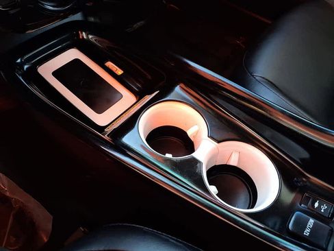 Used 2016 Toyota Prius Four Touring image 16