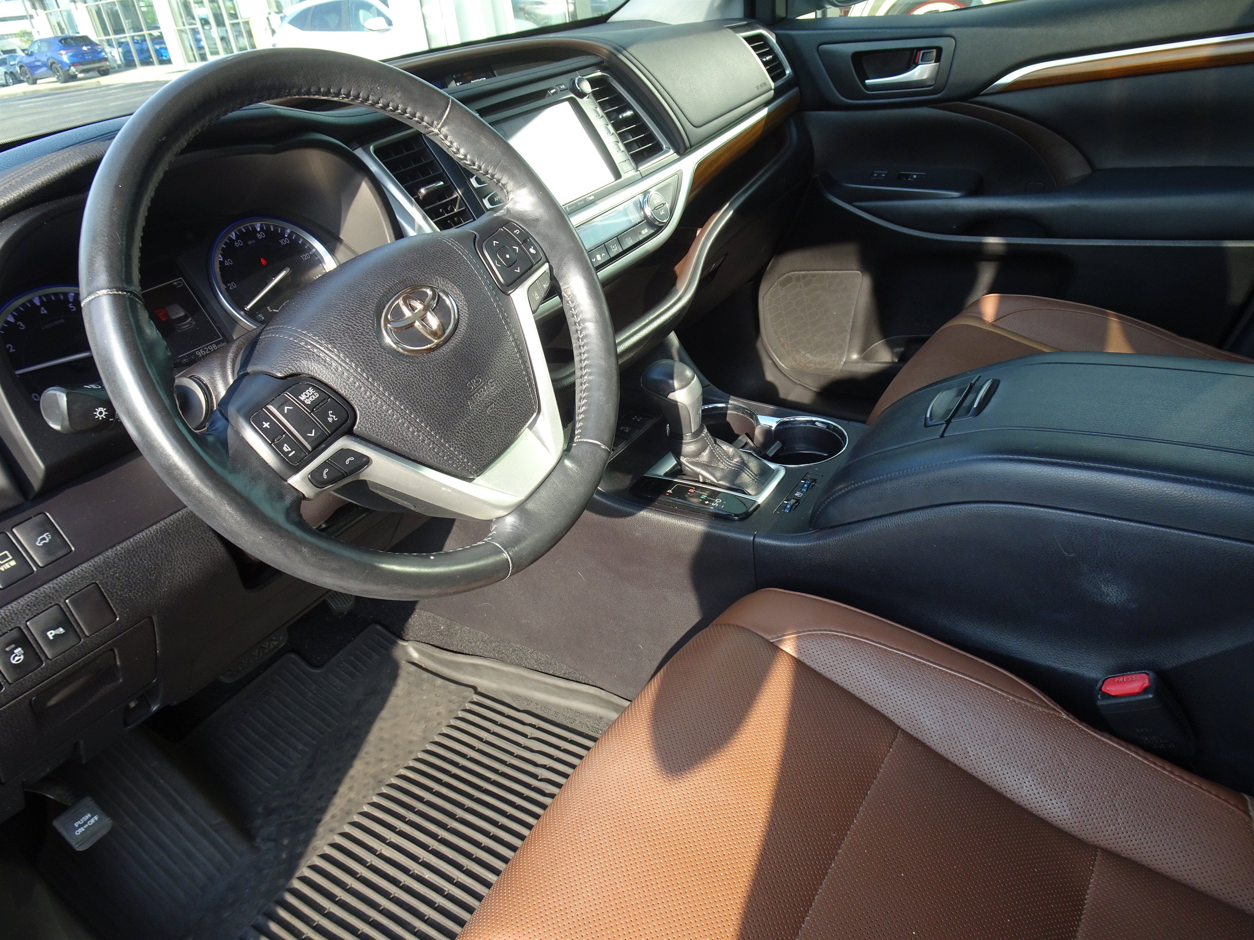 Used 2018 Toyota Highlander Limited Platinum w/ Protection Package #3 AWD/4WD image 13