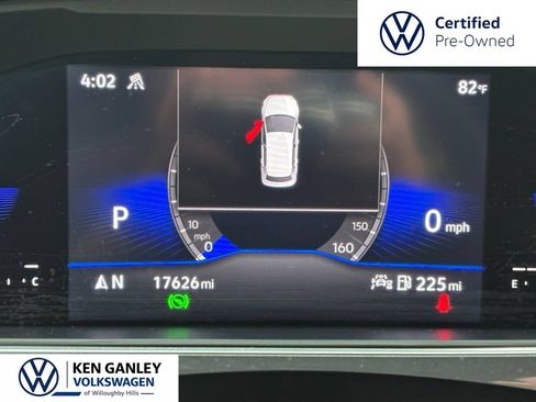 Certified 2023 Volkswagen Tiguan SE w/ Panoramic Sunroof Package AWD/4WD image 24