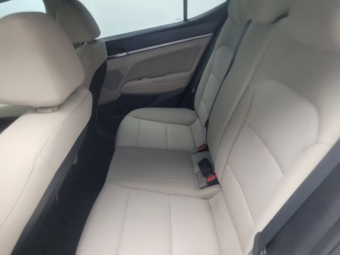 Used 2018 Hyundai Elantra SEL FWD image 18