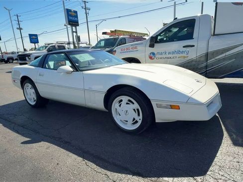 Used 1988 Chevrolet Corvette 35TH ANNIVERSARY EDITION image 2