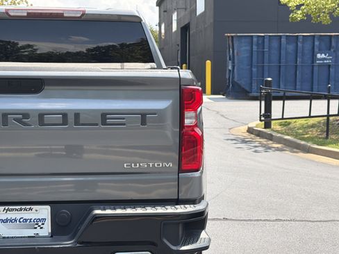 Used 2021 Chevrolet Silverado 1500 Custom Trail Boss AWD/4WD image 23
