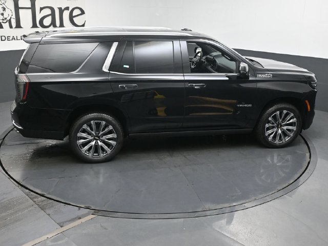 New 2026 Chevrolet Tahoe High Country AWD/4WD image 18