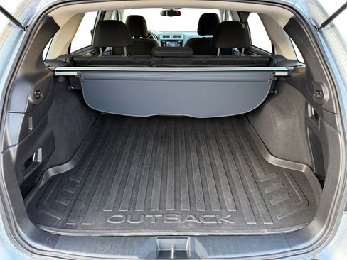 Used 2015 Subaru Outback 2.5i Premium image 21
