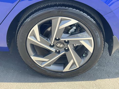 Certified 2024 Hyundai Elantra SEL w/ Convenience Package image 30