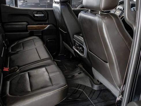 Used 2019 Chevrolet Silverado 1500 High Country w/ Z71 Off-Road Package AWD/4WD image 33