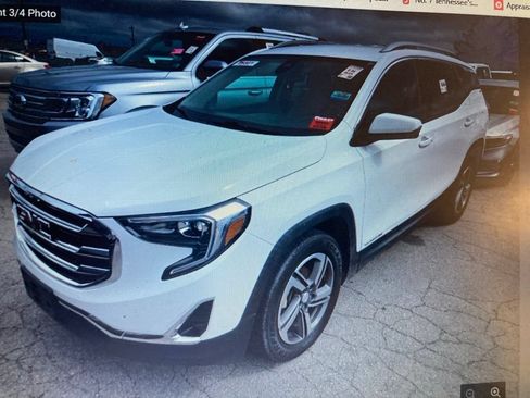 Used 2020 GMC Terrain SLT w/ LPO, Floor Liner Package FWD image 1