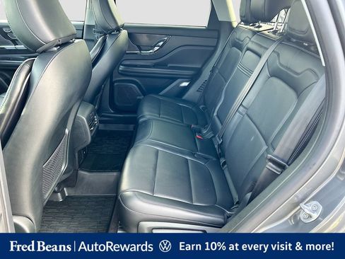 Used 2022 Lincoln Corsair AWD w/ Premium Package image 31