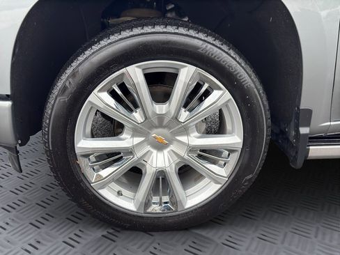 Used 2024 Chevrolet Silverado 1500 High Country w/ High Country Premium Package image 30