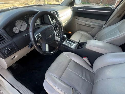 Used 2007 Chrysler 300 Touring L image 8