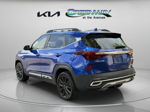 Used 2022 Kia Seltos Nightfall Edition AWD/4WD image 5