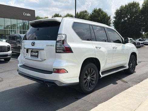 Used 2023 Lexus GX 460 Luxury w/ Sport Design Package AWD/4WD image 10