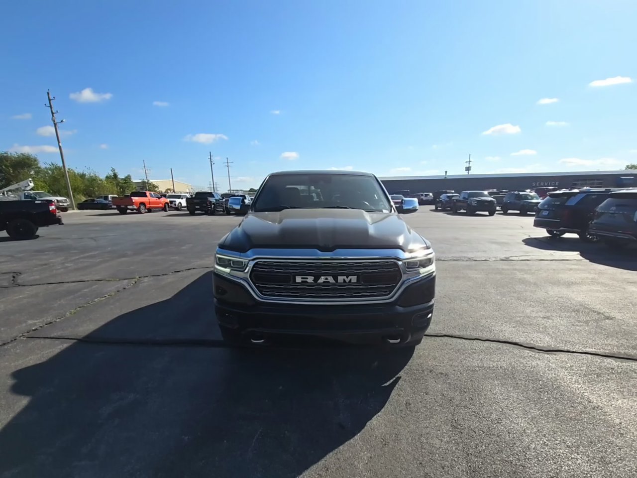 Used 2023 RAM 1500 Limited w/ Body Color Bumper Group AWD/4WD image 1