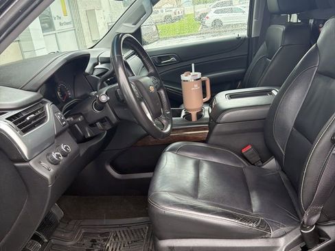 Used 2017 Chevrolet Suburban LT AWD/4WD image 8