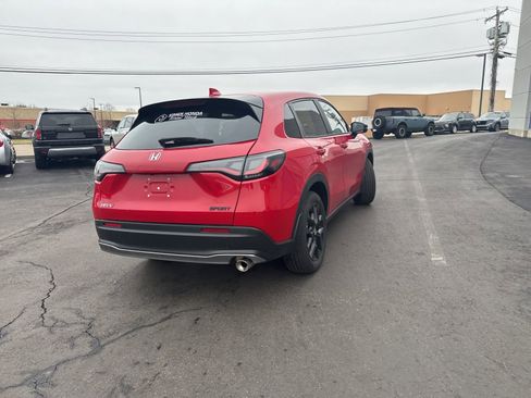 Certified 2025 Honda HR-V Sport image 36