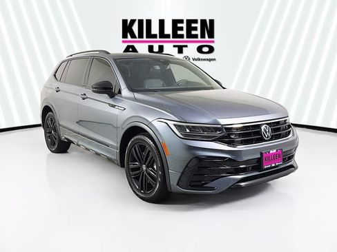 Used 2022 Volkswagen Tiguan SE R-Line FWD image 1