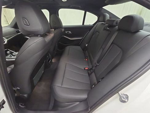 Used 2020 BMW 330i xDrive Sedan w/ Convenience Package AWD/4WD image 25