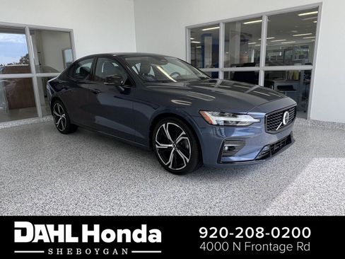 Used 2024 Volvo S60 B5 Core AWD/4WD image 1